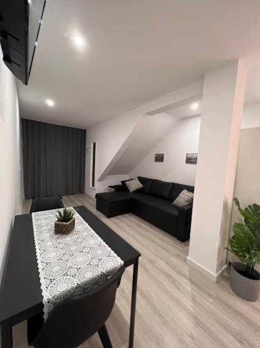 Opo - Fantastic Studio With Garden Porto Bagian luar foto